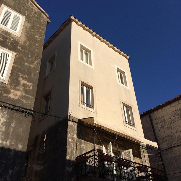 Apartments And Rooms Katija & Egon Korcula Town Exterior photo