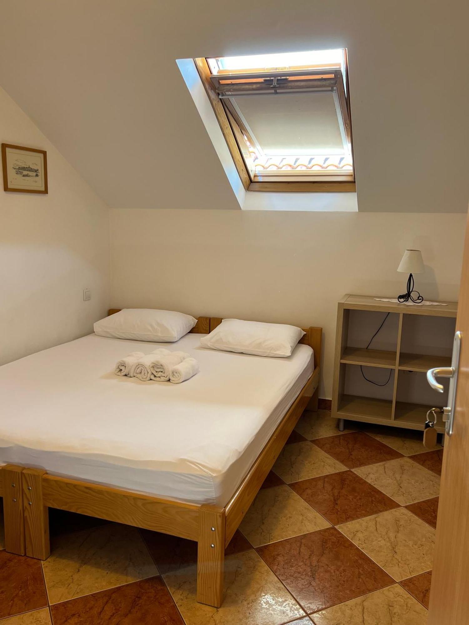 Apartments And Rooms Katija & Egon Korcula Town Exterior photo
