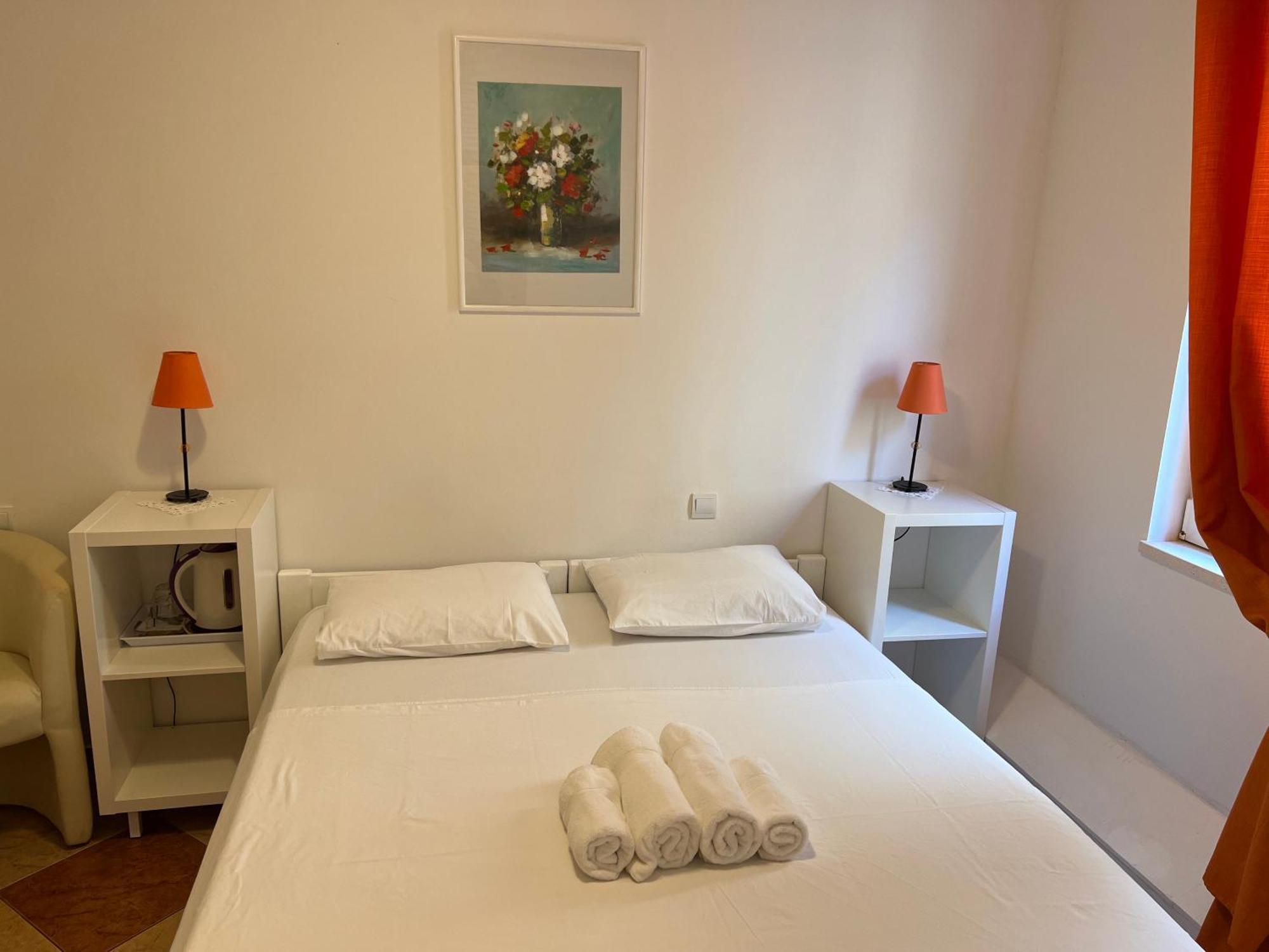Apartments And Rooms Katija & Egon Korcula Town Exterior photo