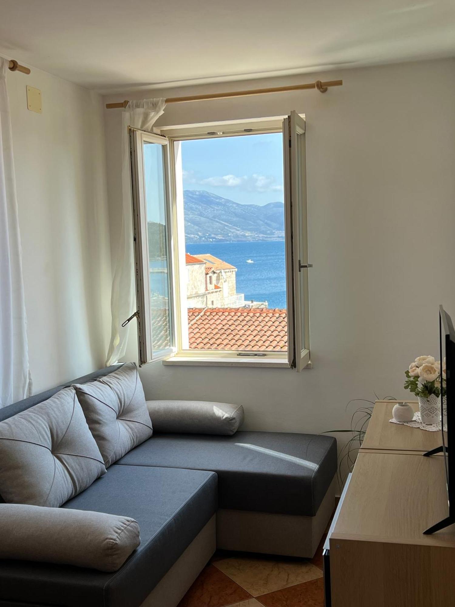 Apartments And Rooms Katija & Egon Korcula Town Exterior photo