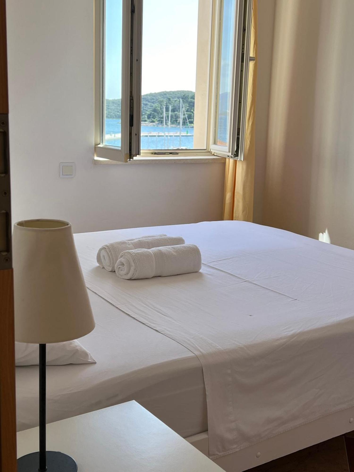 Apartments And Rooms Katija & Egon Korcula Town Exterior photo